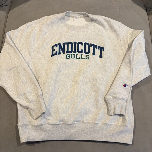 Vintage- Champion Reverse Weave- Endicott College Gulls - Crewneck Sweatshirt- L
