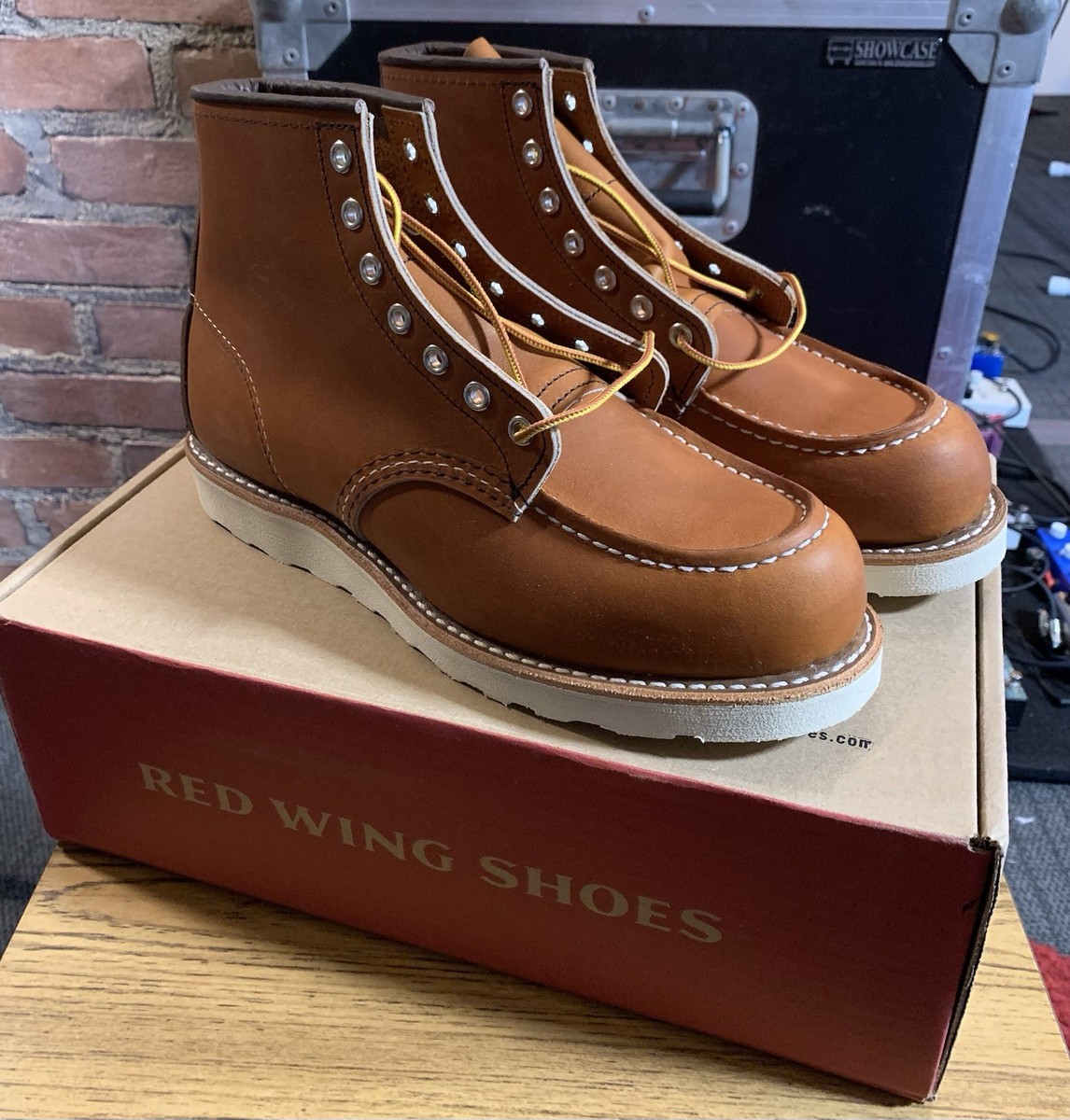 Red Wing Heritage Classic 875 6 inch Moc Toe Boot Oro Legacy USA