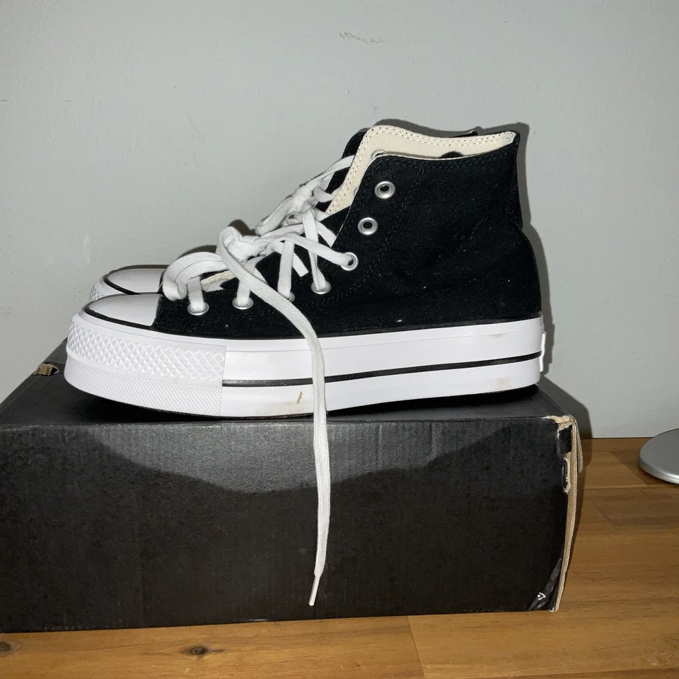 Talla 8 - Converse Chuck Taylor All Star Lift High Negro Blanco W Foto 3 de 4