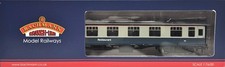 Bachmann 39-250A BR Mk1 RFO Restaurant First Open Coach M5 BR Blue & Grey Livery