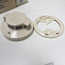 UPC 783863000133 product image for System Sensor 2300/T/B Photoelectric Smoke Detector With Heat with base | upcitemdb.com
