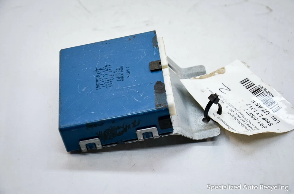 Toyota MR2 SPYDER 2000-2005 MULTIPLEX RED MÓDULO BCM 89221-17020 Foto 3 de 4