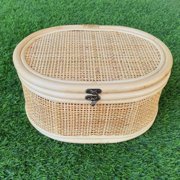 Vintage Rattan Crafts Oval Shaped Baskets / Hampers Size 40 Cm x 30
