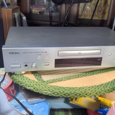 TEAC CD-P650 Compact Disc CD Player/Recorder USB/MP3 Home Audio Stereo Deck