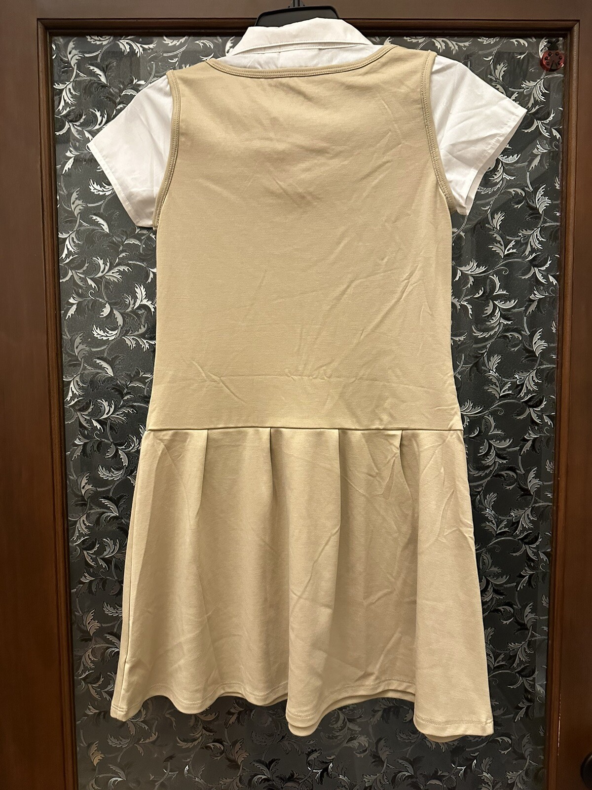 Picture 2 of 10