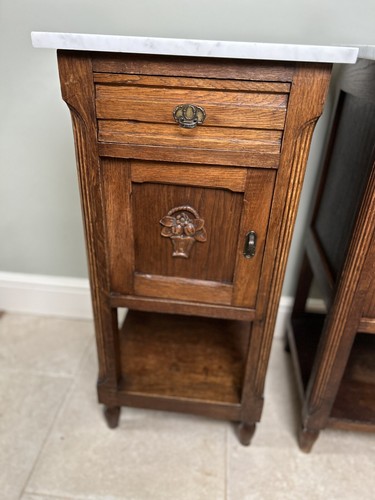 Pair French Oak Marble Top Flemish Bedside Cabinet Drawers In Lovely Condition. - Picture 7 of 23