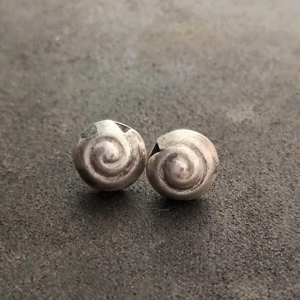 FINE SILVER EARRINGS VINTAGE CRAFT DANGLE ARTISAN 3g STUD SPIRAL ROUND #E062 - Image 3 of 4