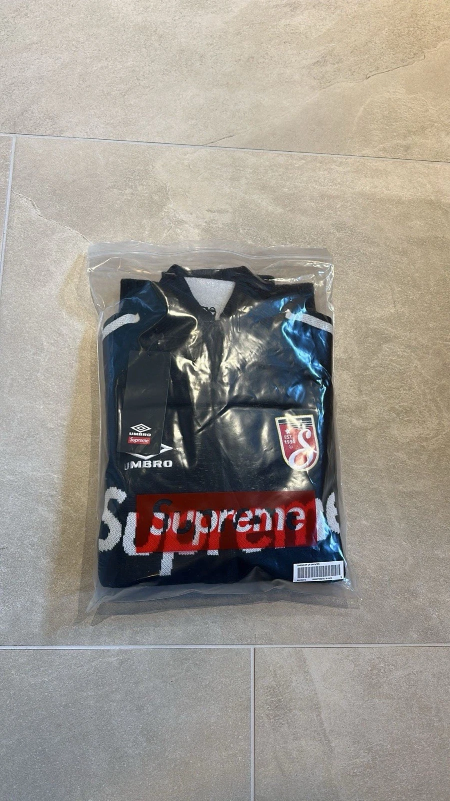 Pull zippé Supreme SS25 SUPREME UMBRO taille M confirmé épuisé 
