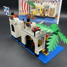 LEGO Pirates: Lagoon Lock-Up (6267) 100% Complete w/ Instructions