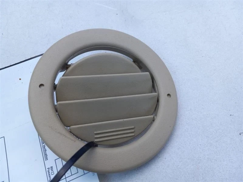 2003 - 2006 FORD EXPEDITION ROOF VENT GRILLE 19739 - Image 3 of 4