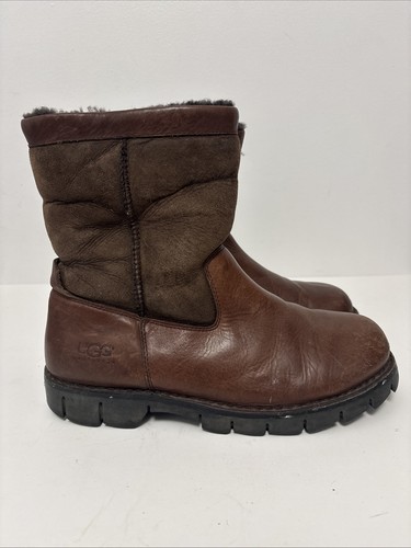 Botas UGG Australia Beacon para Hombres Talla 10 Cuero Marrón Forradas Piel de Oveja 5485