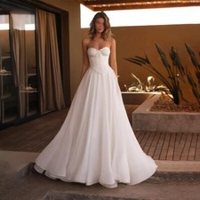 Sexy White Ivory Wedding Dresses Sweetheart Neck Backless A-Line Bridal Gowns