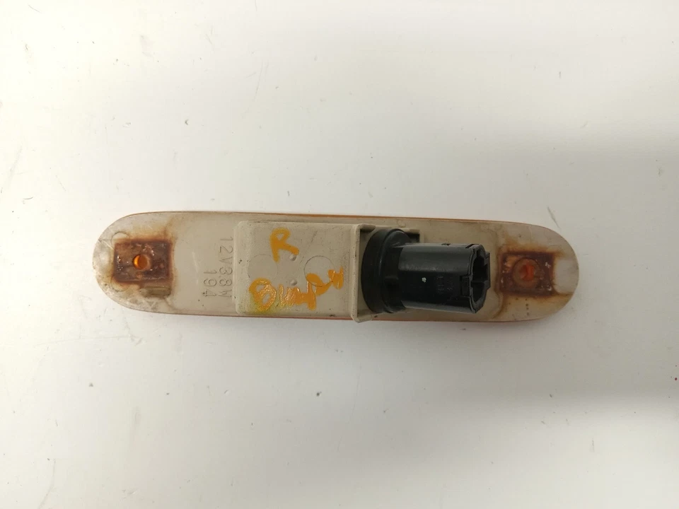 Nissan Sentra 1992 luz intermitente lado pasajero delantero derecho OEM Foto 3 de 4