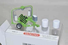 HO 1/87 scale Wiking 038439 Deutz WrapMaster 1851 Hay Bale Wrapper Trailer farm