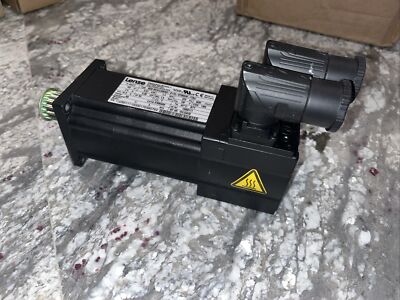 NEW LENZE MCS 06F41LRS0B0-B11N-ST5S00N-R2SU SERVO MOTOR