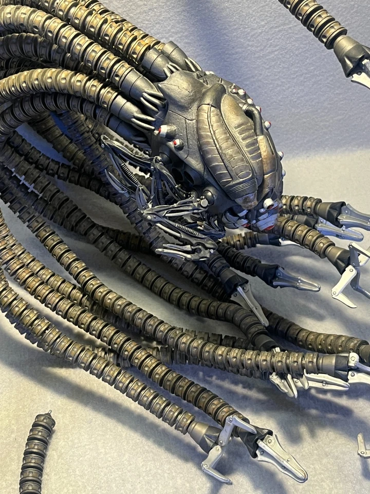 2003 The Matrix Sentinel Deluxe McFarlane Toys With Stand - Image 2 of 4