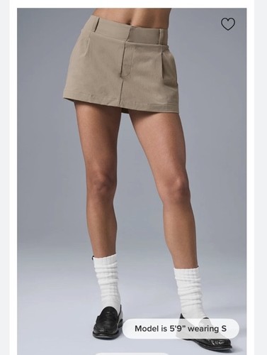 NWT Alo Yoga Fan Club Mini Skirt Gravel Size XS