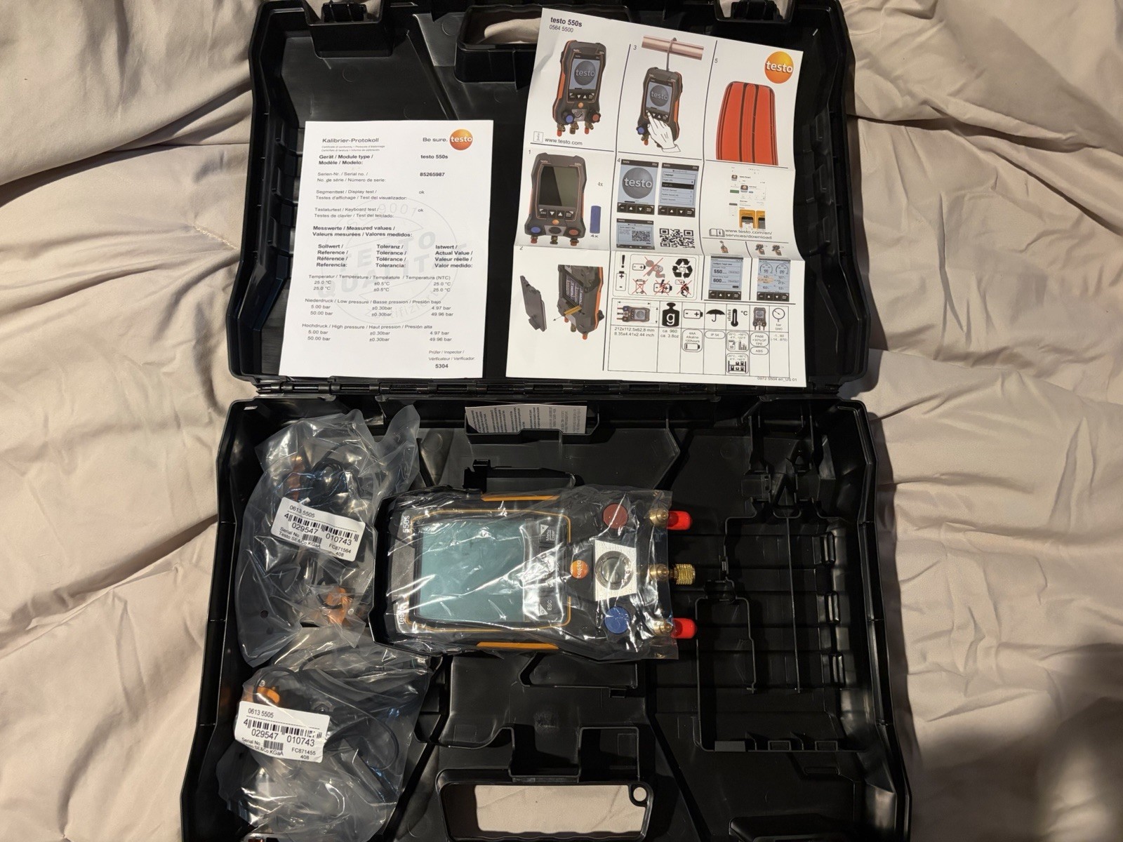 Testo 550s 0564 5500 Digital Manifold Pressure Gauge Set R22/R410A Case