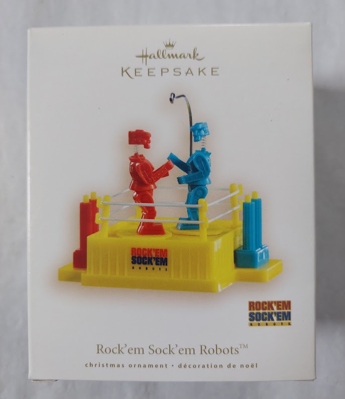 2007 HALLMARK ORNAMENT ROCK em SOCK em ROBOTS NEW IN BOX never hung Christmas
