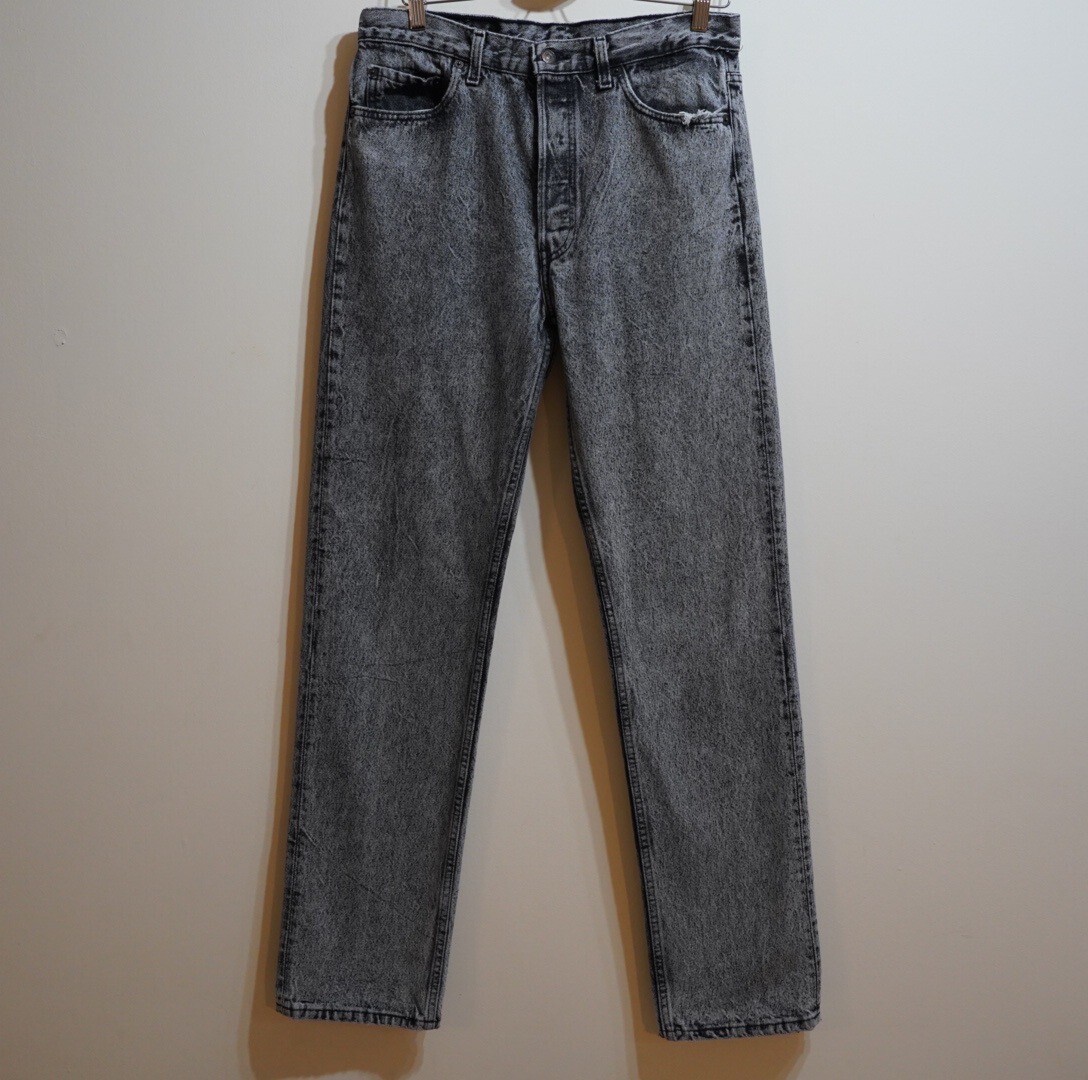 Vintage Levis 501 Black Denim Jeans Size 32x32.5 Made in USA Vintage Levis 501 Black Denim Jeans Size 32x32.5 Made in USA
