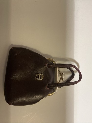 Vintage Etienne Aigner Change Purse - Picture 4 of 10