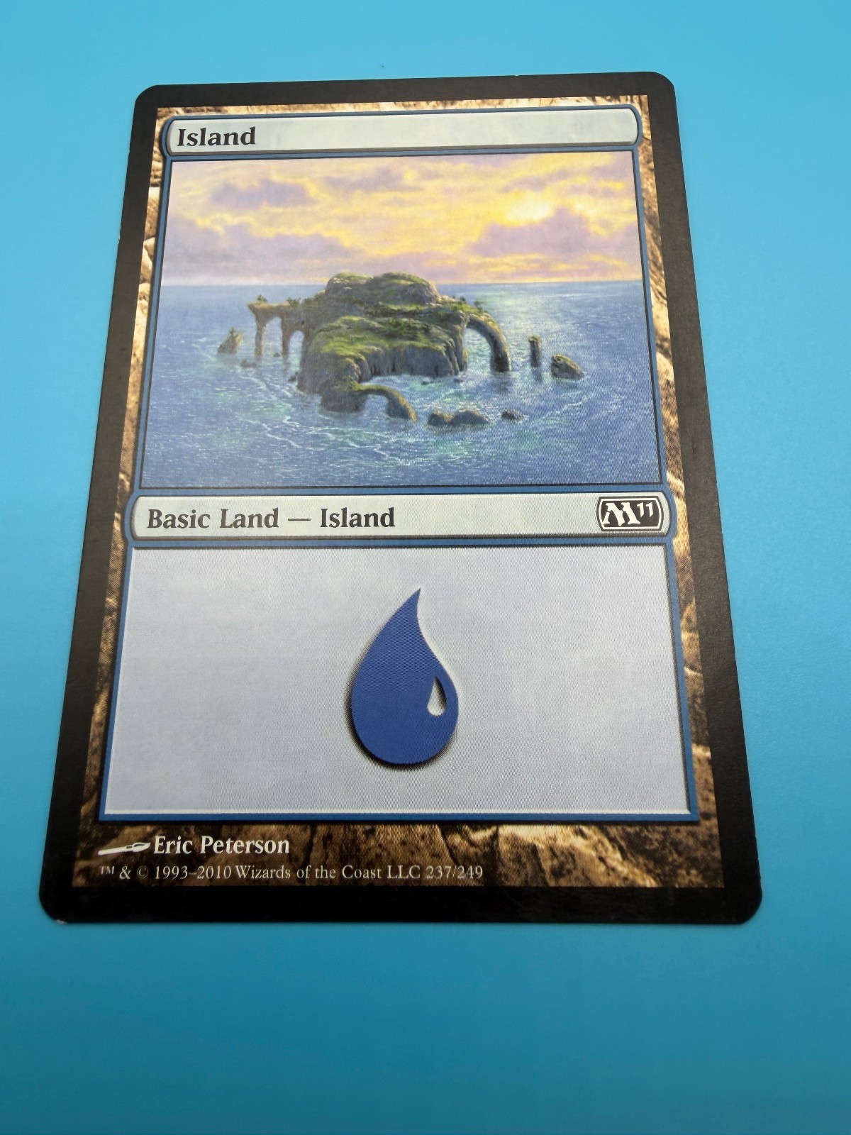 Island (237) 237 Regular Land Magic 2011 (M11) Magic: The Gathering HP
