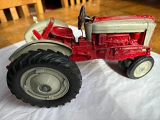 1958 Ford 961 Power Master 1:12 scale farm tractor by Hubley w/ 3-point hitch