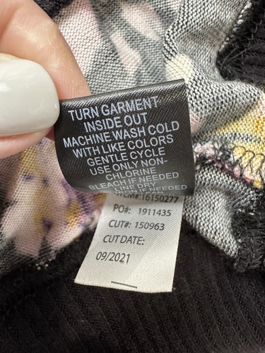 Torrid Pink Romantic Girly Floral Black Lace Sleeve Knit Popover Top Size 3 3x - Picture 12 of 13