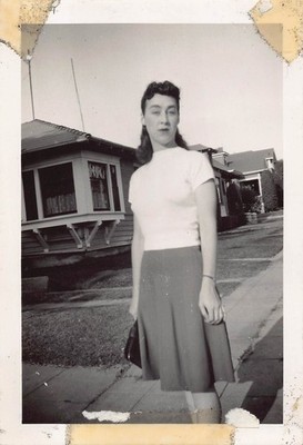 Vintage 1943 Seductive Young Woman 1940s Photo Cotton Top Dress Purse Innocent