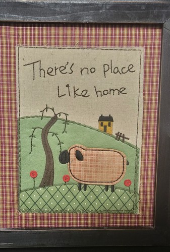 Primitive There's No Place Like Home Quilted Framed Wall Hanging 14.5 X 12 - Picture 2 of 3