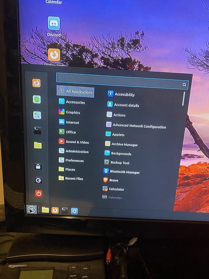 Apple Mac Mini A1347 -C2D 2.4GHZ,8GB,240 GB SSD,Optical Drive, Linux Mint- Nice! - Image 4 of 4