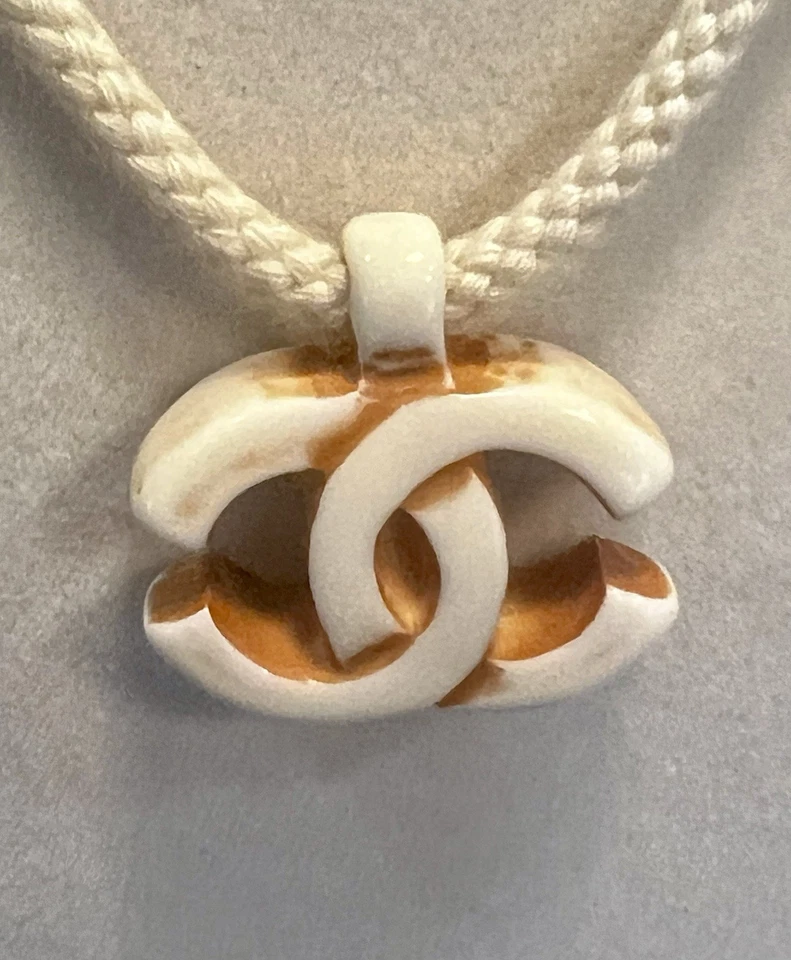 Chanel 01P Ivory CC Logo Glazed Pendant Rope Necklace 2001 Vintage Authentic - Image 2 of 4