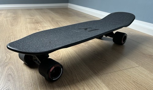 🛹 Landyachtz Dinghy Emboss – Skateboard Longboard Cruiseboard