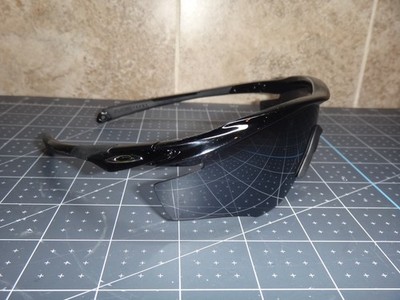 Mens Oakley 009212-0139 121 3N Sunglasses Black Gloss Frame
