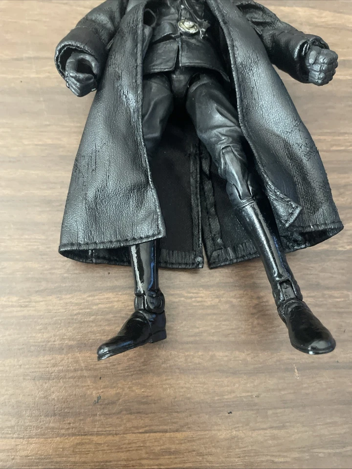 MEZCO TOYZ Kitbash 1.5 OFFICER KROENEN Corpo Cabeça de Caveira Vermelha 7" FIGURA DE AÇÃO 2004 - Imagem 2 de 4