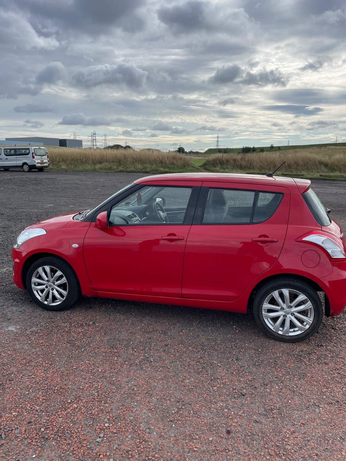 2015 Suzuki Swift, photograph 4