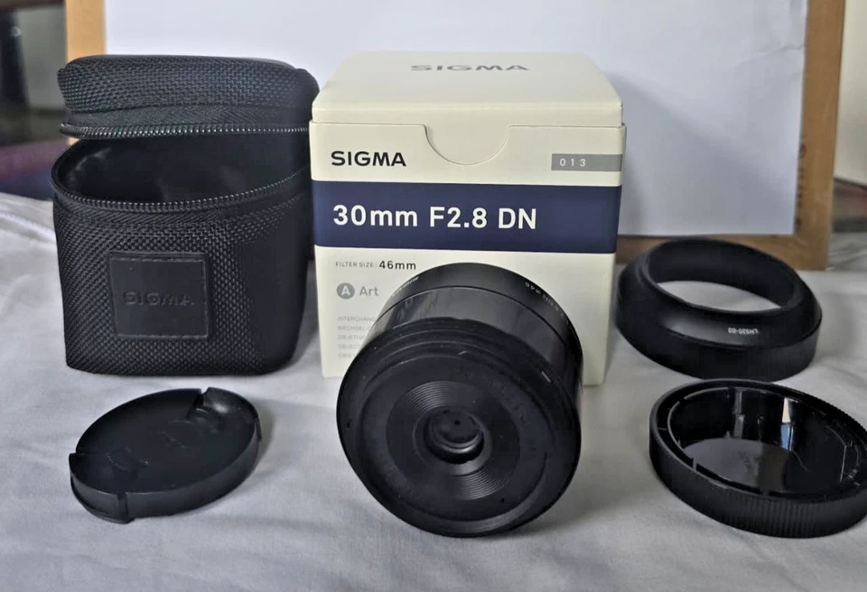 Objectif SIGMA 30mm F/2.8 DN for SONY E mount APS-C - Photo 1/4