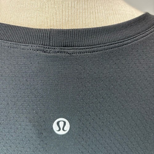 Lululemon Womens 14 Swiftly Tech 2.0 Black Short Sleeve Athletic Running - Picture 4 of 5