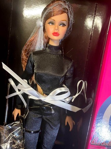 Poppy Parker 2014 The Girl From I.N.T.E.G.R.I.T.Y Agent Lotta Danger Doll Unused - Picture 13 of 16
