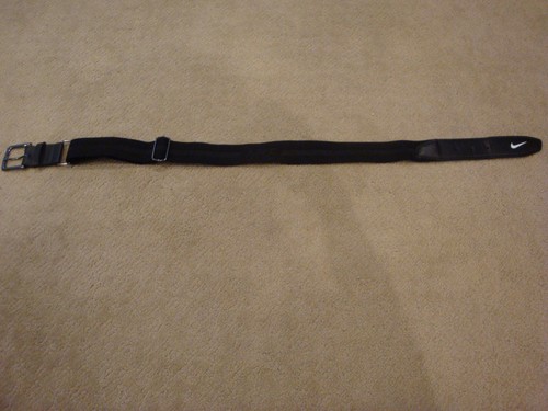 EUC Nike Adjustable Golf Baseball belt black Youth One Size