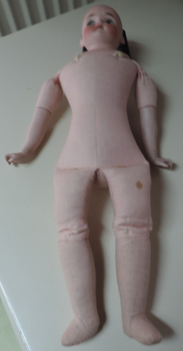 C.F. Kling,Nr. 377,Porzellanpuppe,Brustblattkopfpuppe,Stoffkörper,L ca.40 cm - Bild 5 von 8