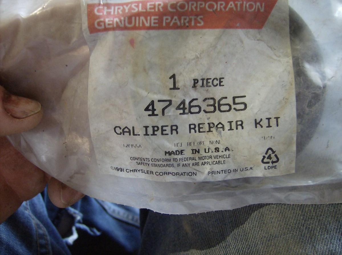 GENUINE MOPAR 4746365 BRAKE CALIPER SEAL KIT RAM | eBay