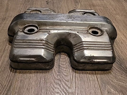 1985 - 1986 HONDA MAGNA V45 VF700 REAR CYLINDER HEAD VALVE COVER OEM BOLTS Clean - Picture 5 of 9