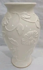 Lenox American Design Large 10" Vase Raised Poppy Design-EUC 
