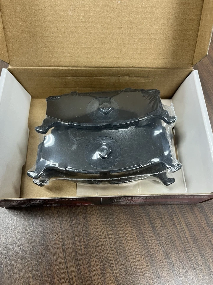 Juego de pastillas de freno de disco delanteras Raybestos para Geo Metro 1989-1997 1,0 L 1,3 L L L3 L4 - ld Foto 2 de 2