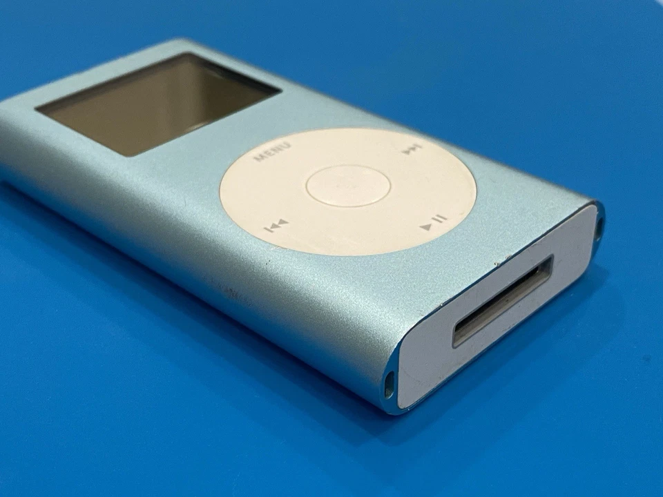 Blue iPod mini 1st generation 4GB (New Battery - Good Condition) - Image 4 of 4