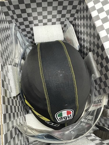 AGV PISTA GP RR VALENTINO ROSSI WINTER TEST 2005 HELMET - LIMITED - ML - MINT - Picture 24 of 24