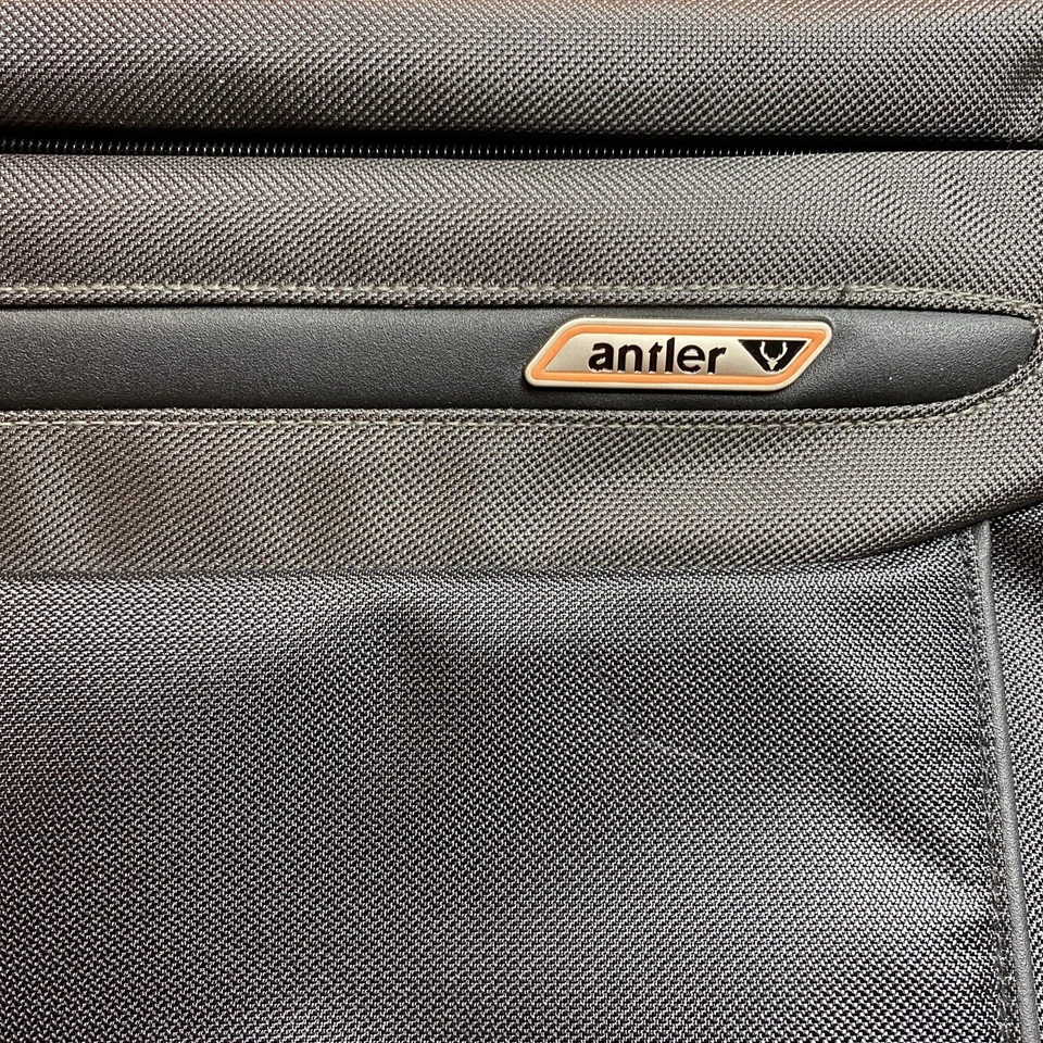 Antler Ultimate Traveller 多用途商务包 带背包和肩带 — 第 2/4 张图片