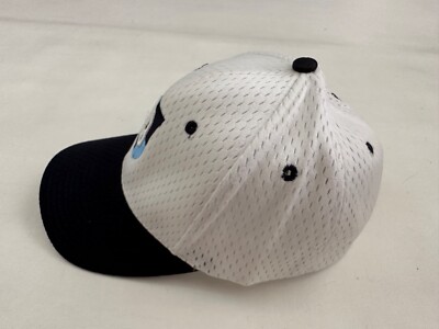 B Logo Embroidered White Graphic Fitted Baseball Cap Hat Size M | eBay
