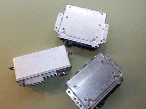BMW 750il E32 Used LOT 3 ECUs BOSCH MOTRONIC 0261200156 / 0260002009 /0265100049 - Picture 9 of 12